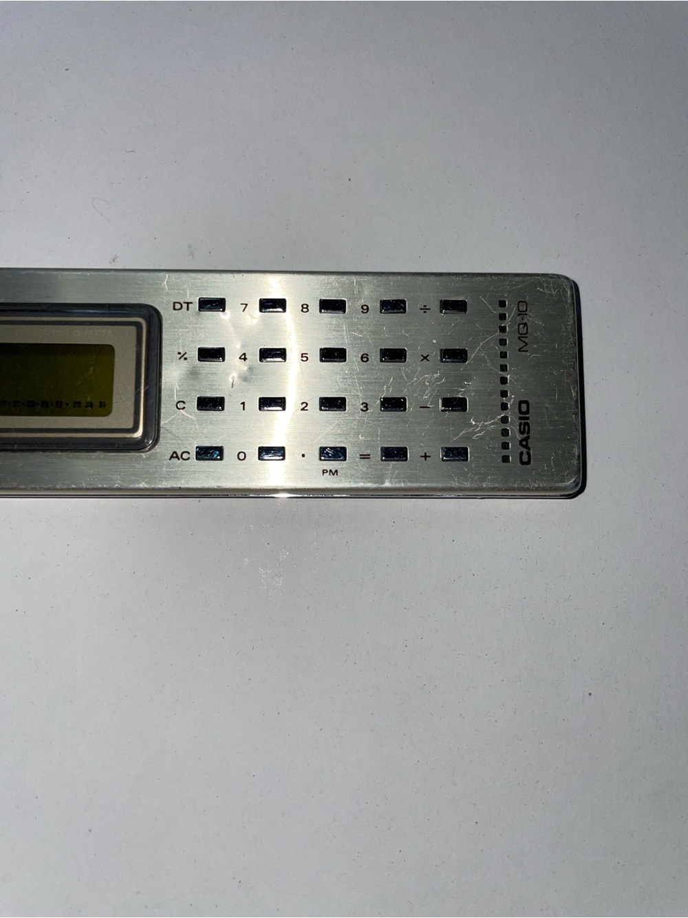 Computer accessory — calculator-like device - Picture 3 of 4